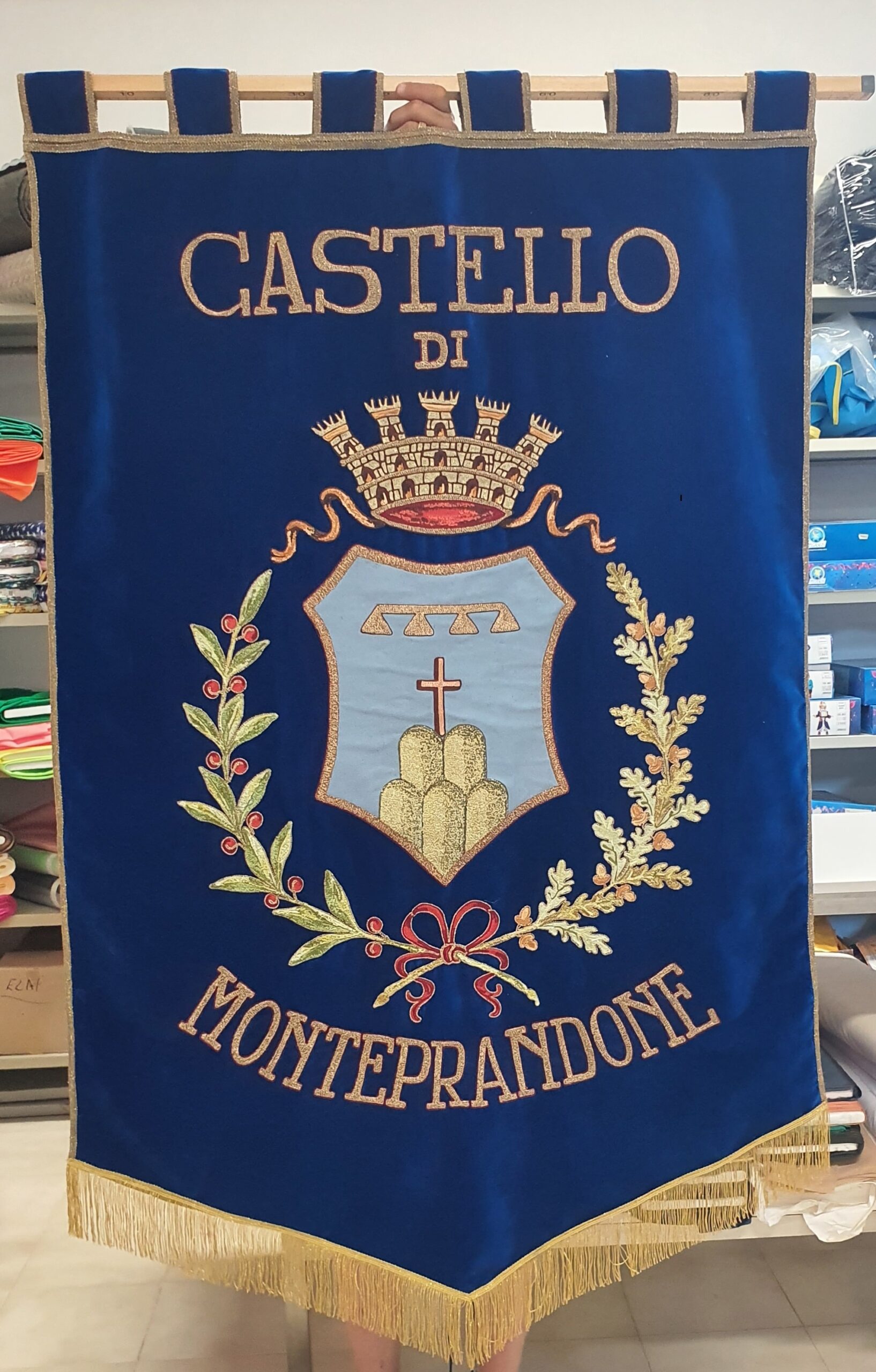 Realizzazione Abiti Castello di  Monteprandone per Quintana Ascoli Piceno